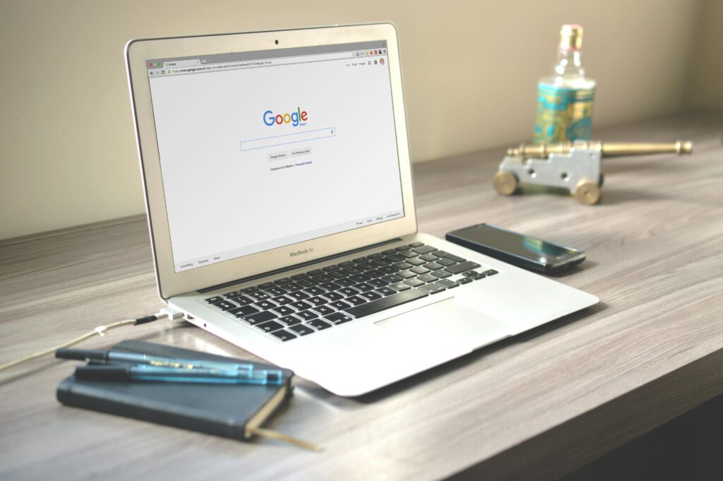 Become a digital marketing specialist! Explore career paths, find a digital marketing internship, and discover top jobs. Learn more