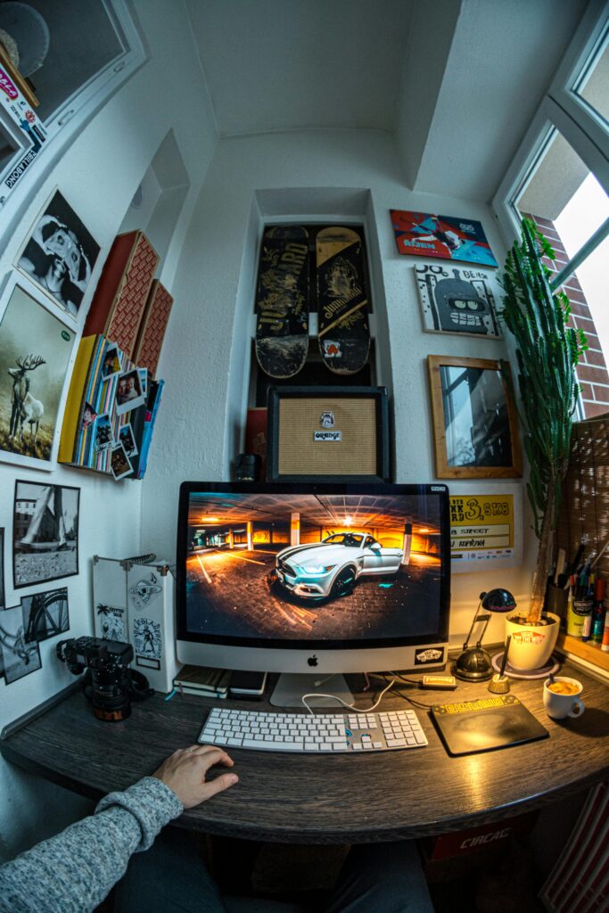 Ready for freelance contractor graphic design? Learn how to build a portfolio, find clients, and succeed as a remote graphic designer.