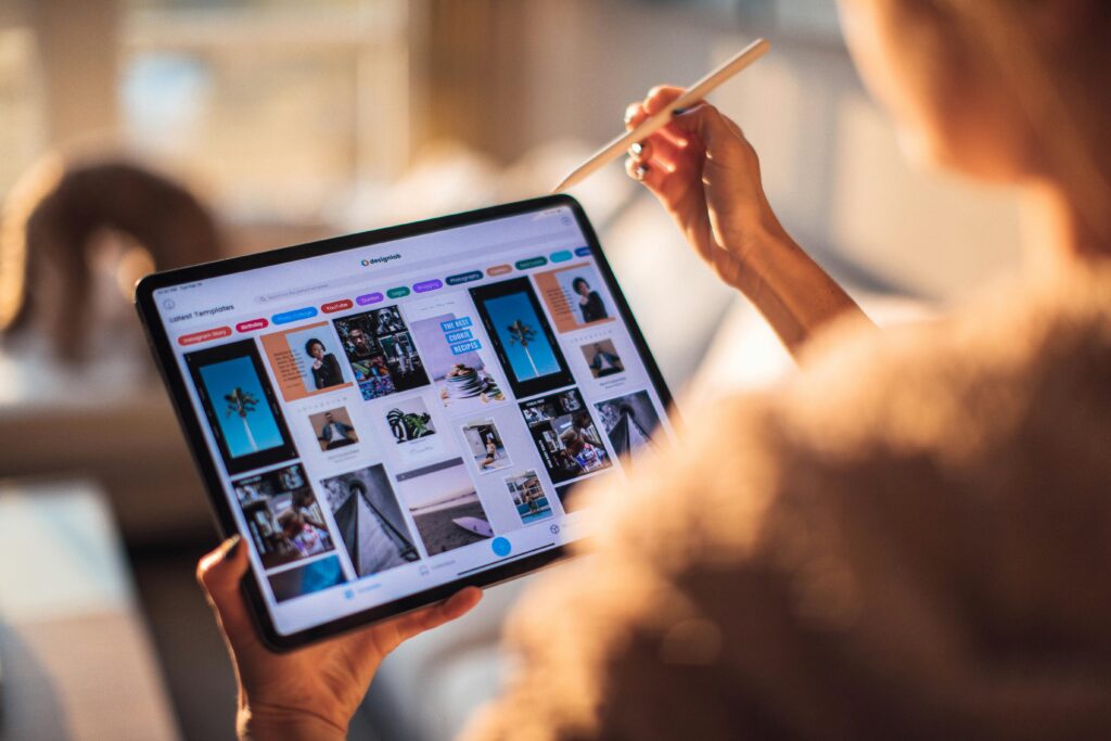 Discover how to succeed with a faceless digital marketing strategy. Learn SEO, content, and engagement tips to grow your brand anonymously.