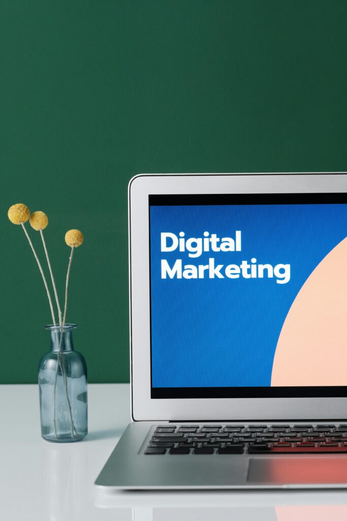 Digital Marketing: The Strategy That Tracks Users Across the Web