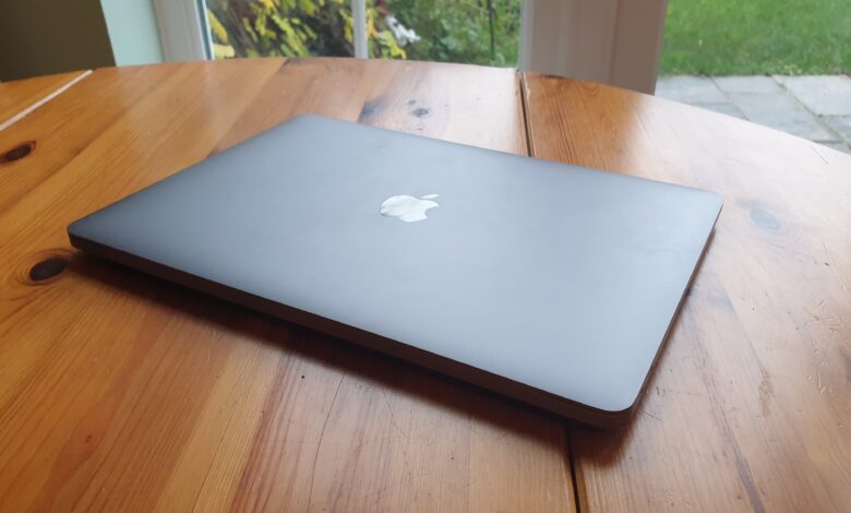 MacBook Air (M1, 2020)