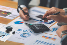 Ready to take control of your money? Discover the easiest smart financial habits for beginners to build wealth, save more, and secure your future.